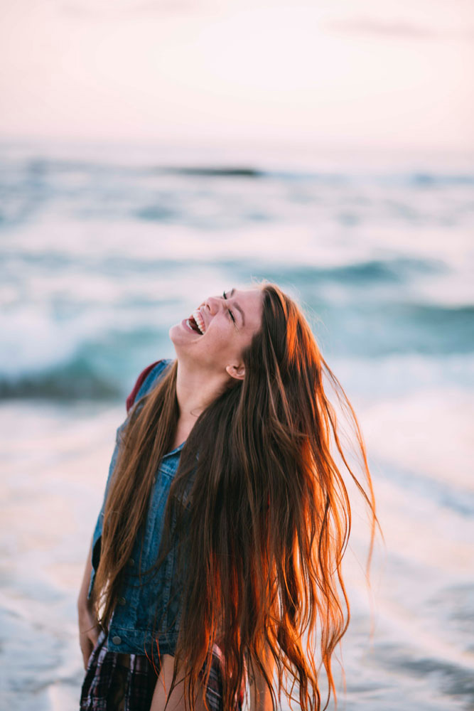 Portrait femme qui rit